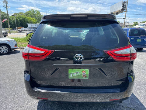 2015 Toyota Sienna L 7-Passenger