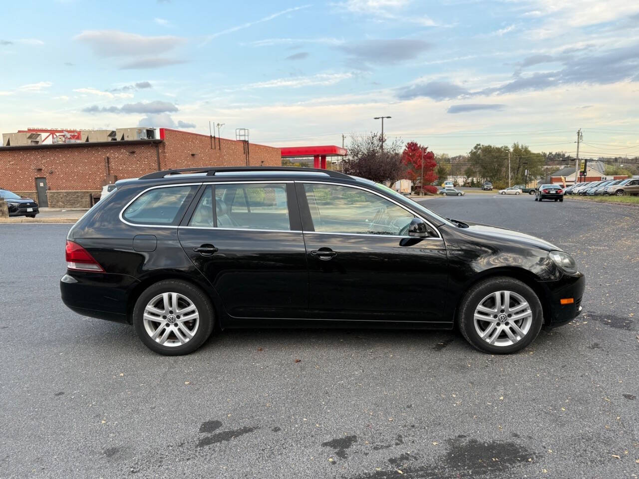 2013 Volkswagen Jetta for sale at V & L Auto Sales in Harrisonburg, VA