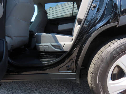 2020 Toyota Highlander Hybrid LE