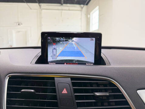 2015 Audi Q3 2.0T quattro Prestige