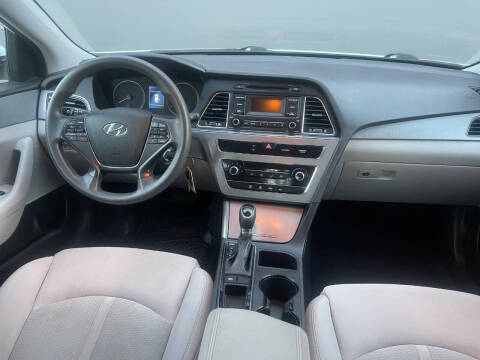 2017 Hyundai Sonata SE