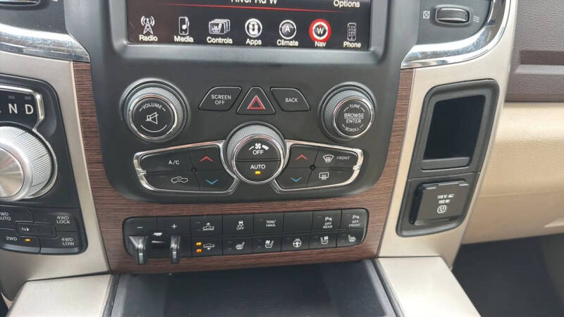 2016 RAM 1500 Laramie