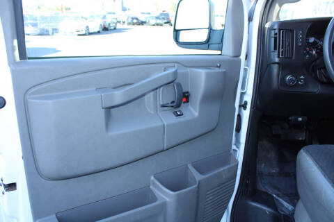 2022 Chevrolet Express 2500