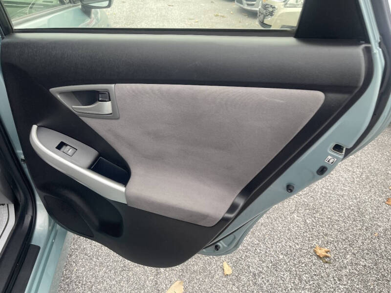 2013 Toyota Prius One