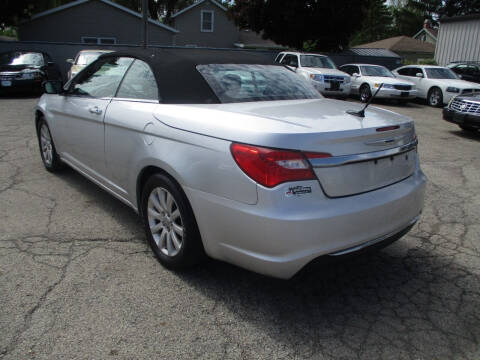 2012 Chrysler 200 Touring