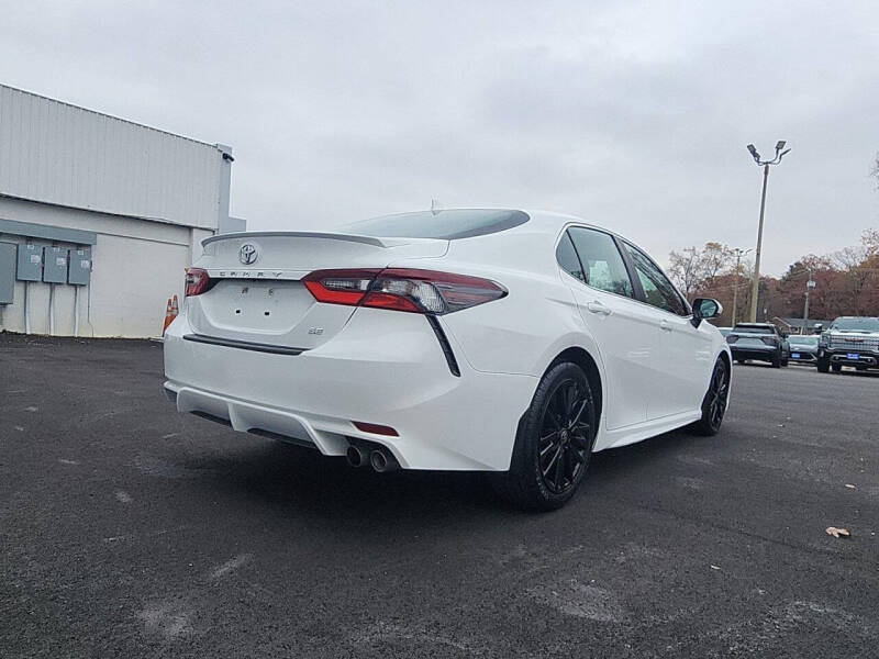 2024 Toyota Camry SE