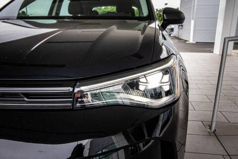 2025 Volkswagen Taos S