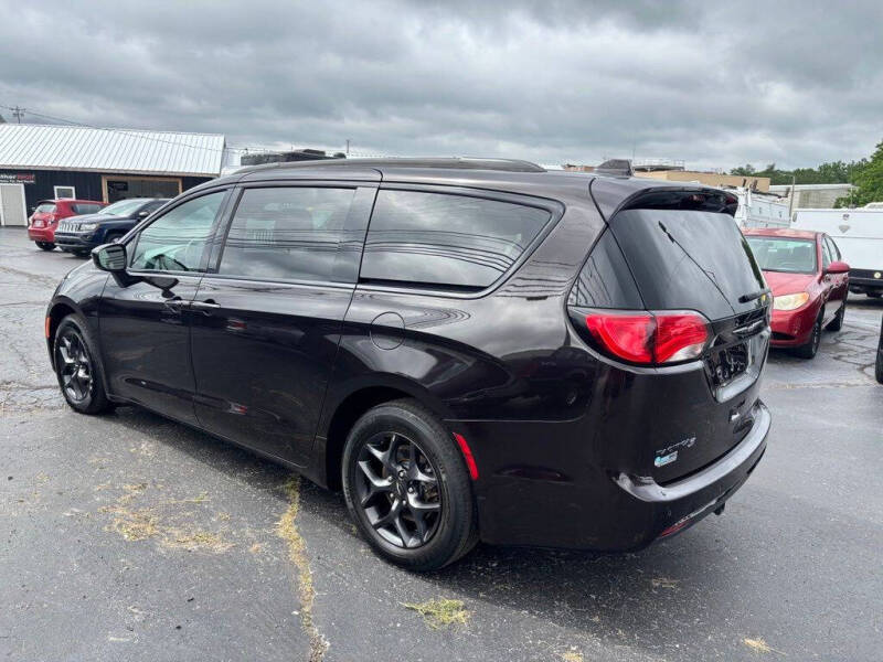 2018 Chrysler Pacifica Touring L
