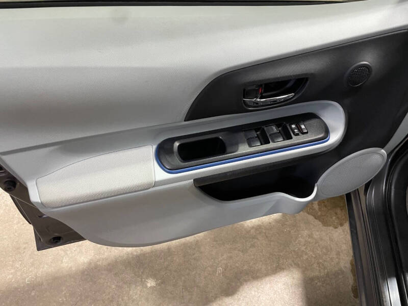 2012 Toyota Prius c One