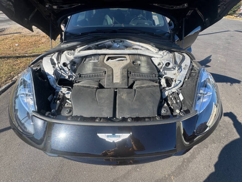 2021 Aston Martin DBX