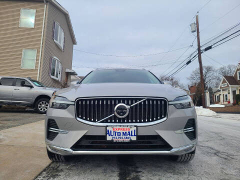 2023 Volvo XC60 B5 Plus Bright Theme