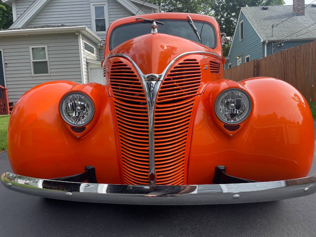 1938 Ford Deluxe 31