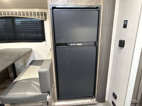 2022 Venture RV Sonic