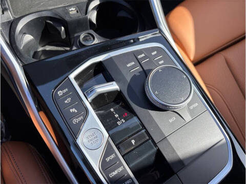 2023 BMW 3 Series 330i