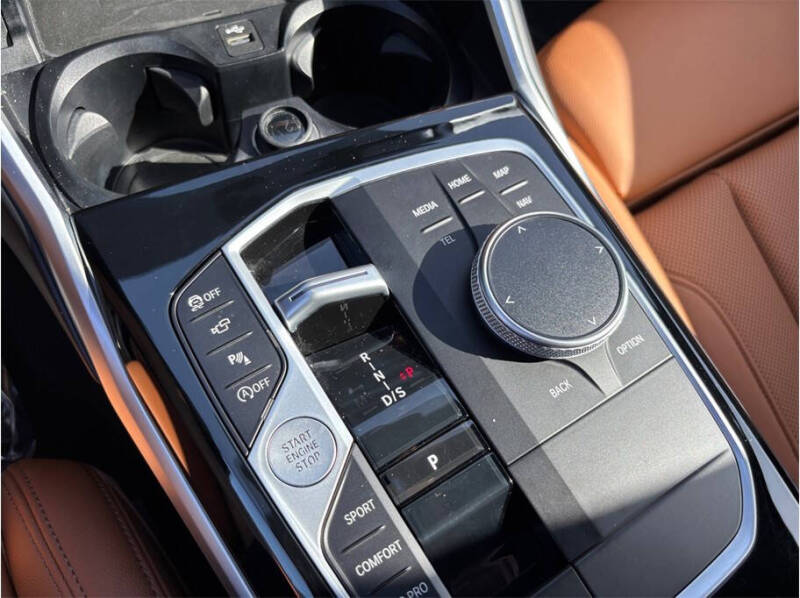 2023 BMW 3 Series 330i