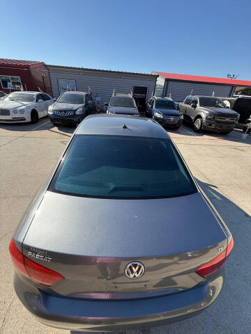 2014 Volkswagen Passat 1.8T S