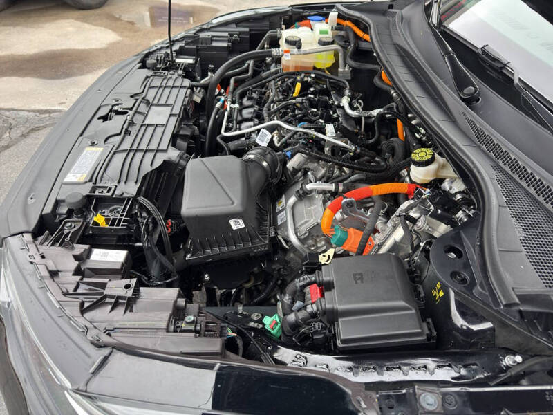 2024 Ford Escape Hybrid ST-Line Select