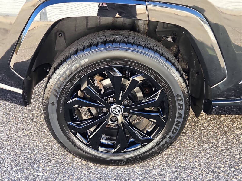 2022 Toyota RAV4 Hybrid SE