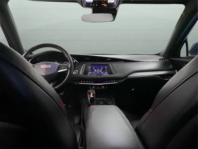 2020 Cadillac XT4 Premium Luxury