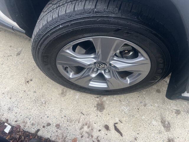 2025 Toyota RAV4 Hybrid LE