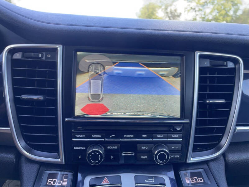 2016 Porsche Panamera