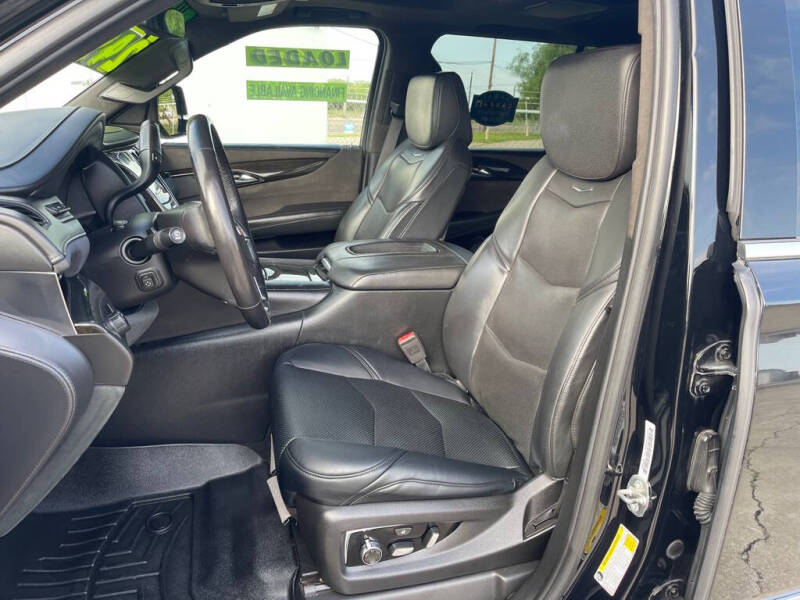 2018 Cadillac Escalade ESV Platinum