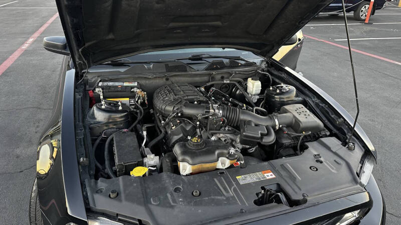 2014 Ford Mustang V6