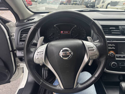 2016 Nissan Altima 2.5 SR