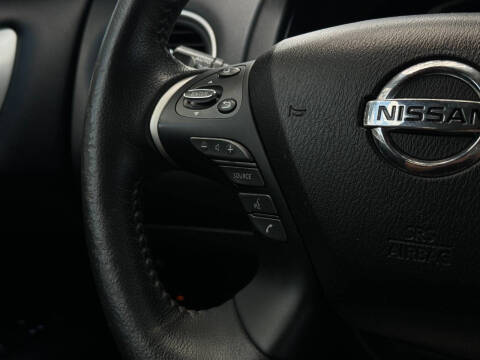 2019 Nissan Pathfinder SV