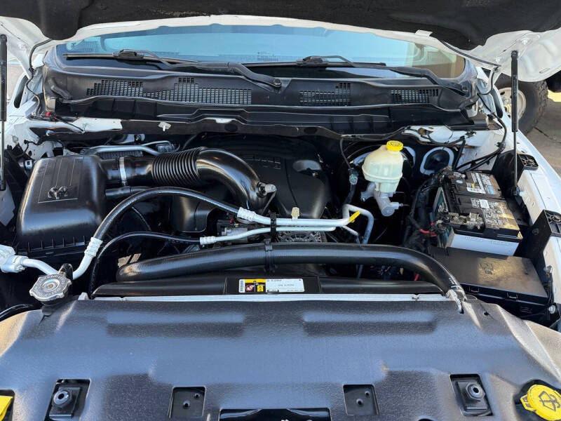 2016 RAM 1500 SLT