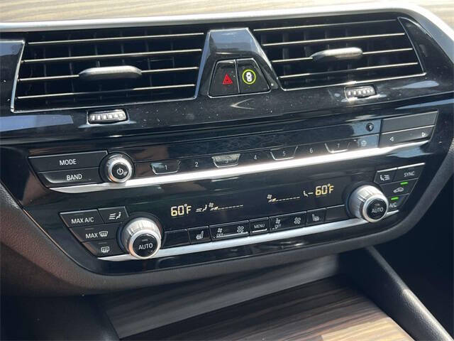 2022 BMW 5 Series 530e