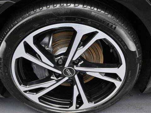 2023 Audi e-tron GT quattro Premium Plus