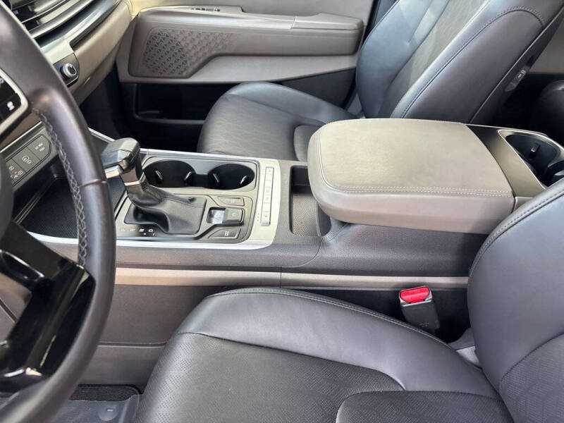2025 Kia Carnival LXS