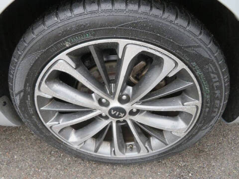 2018 Kia Cadenza Technology