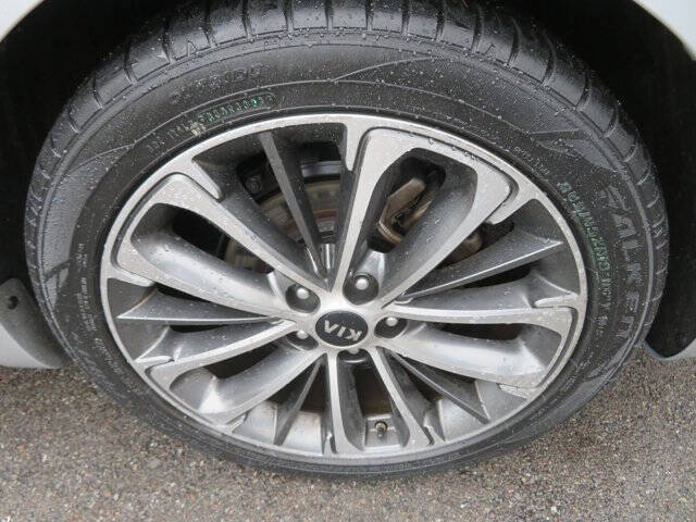 2018 Kia Cadenza Technology