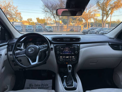 2020 Nissan Rogue Sport SV