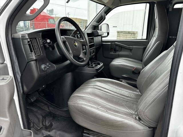 2017 Chevrolet Express 2500