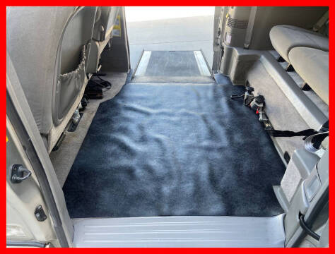 2005 Toyota Sienna CE 8 Passenger