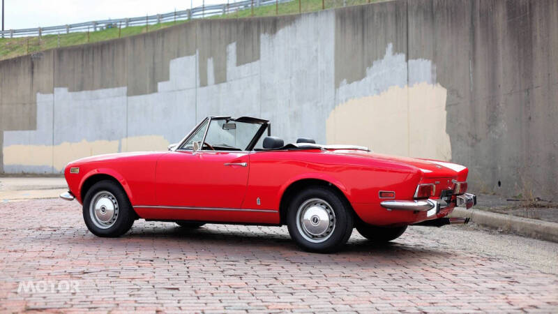 1973 FIAT 124 Spider