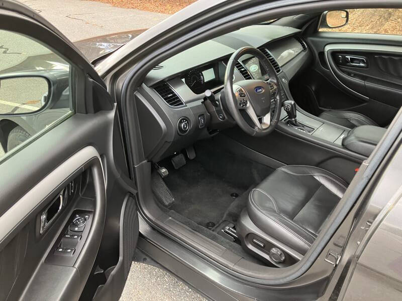 2017 Ford Taurus SEL