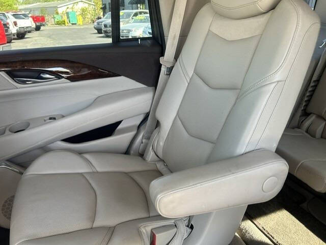 2015 Cadillac Escalade Luxury