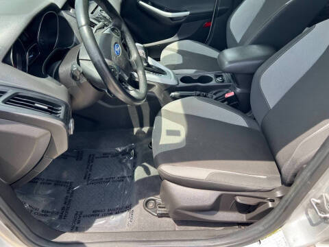 2012 Ford Focus SE