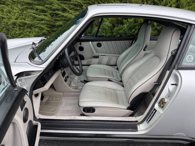 1989 Porsche 911 Carrera