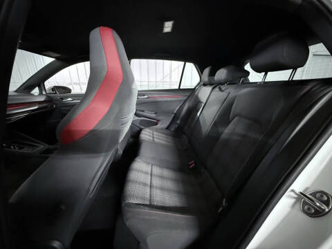 2022 Volkswagen Golf GTI S