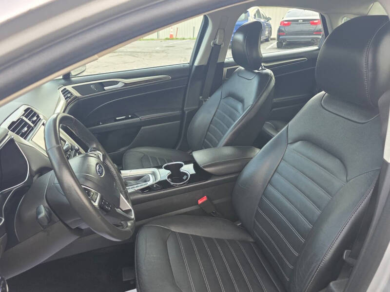 2014 Ford Fusion Hybrid SE