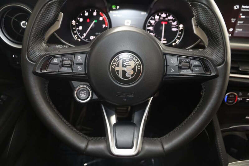 2023 Alfa Romeo Stelvio Veloce