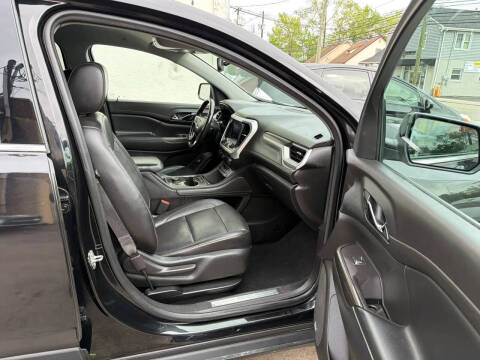 2020 GMC Acadia SLT