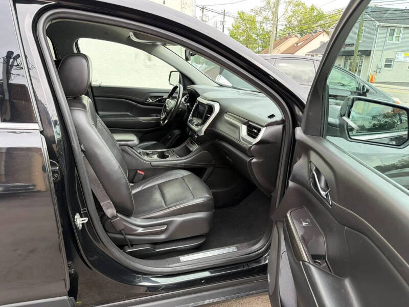 2020 GMC Acadia SLT