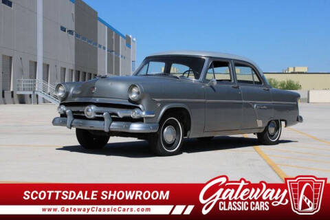 1954 Ford Crestline
