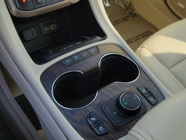 2021 GMC Acadia Denali
